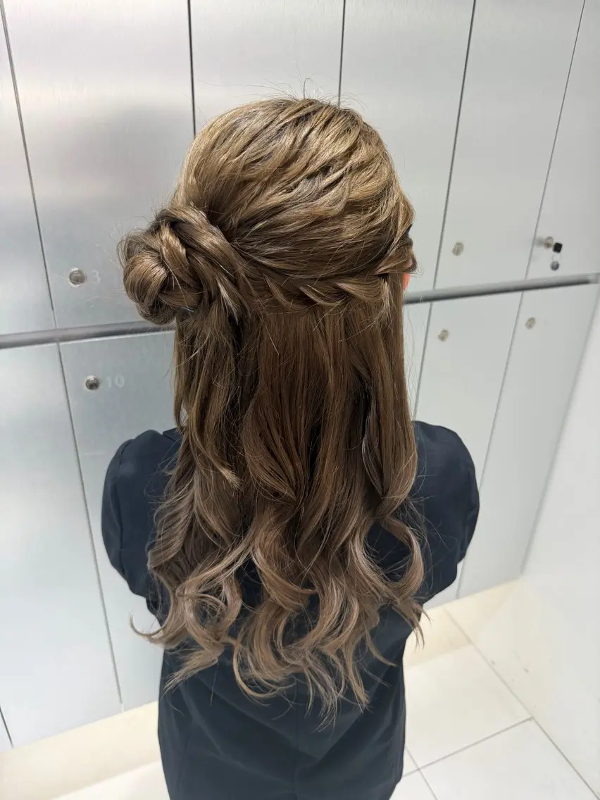 ヘアアレンジ 結婚式・ブライダル ヘアセット ヘアセット🎀耳つぼ 👂💎MONAMIのヘアスタイル
