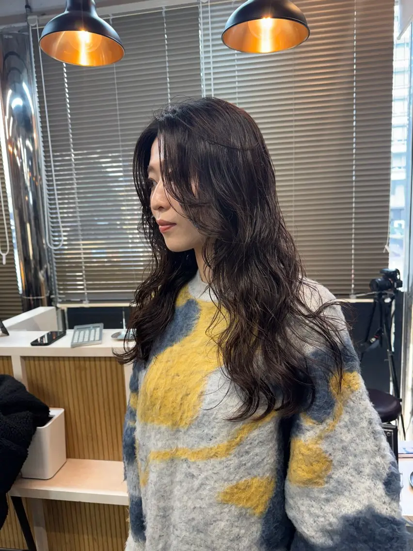 ロング カラー パーマ ブラウンカラー ラベンダーカラー デジタルパーマ カット ヘアカラー パーマ 早瀬裕之 パーマのヘアスタイル