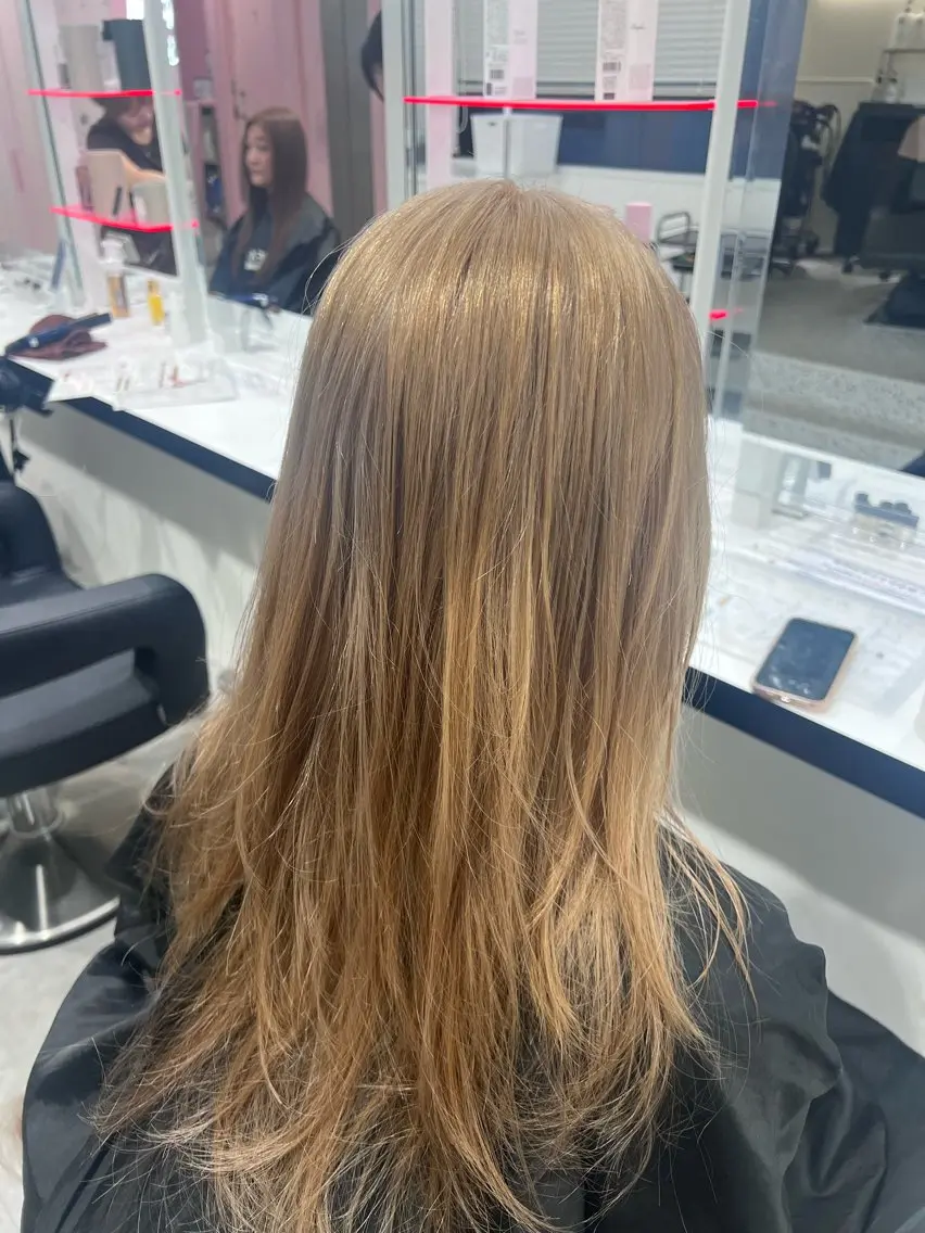 カラー ミルクティー・透明感 🏹REN🏹のヘアスタイル