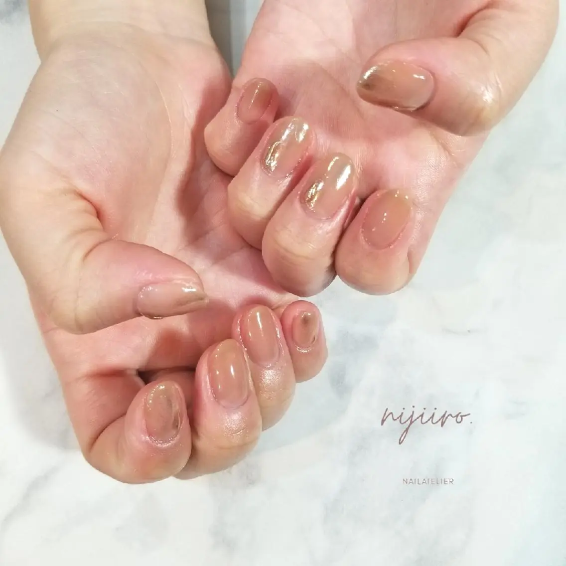ネイル ミラーネイル ハンドネイル nijiiro🌈 サトウのネイルデザイン