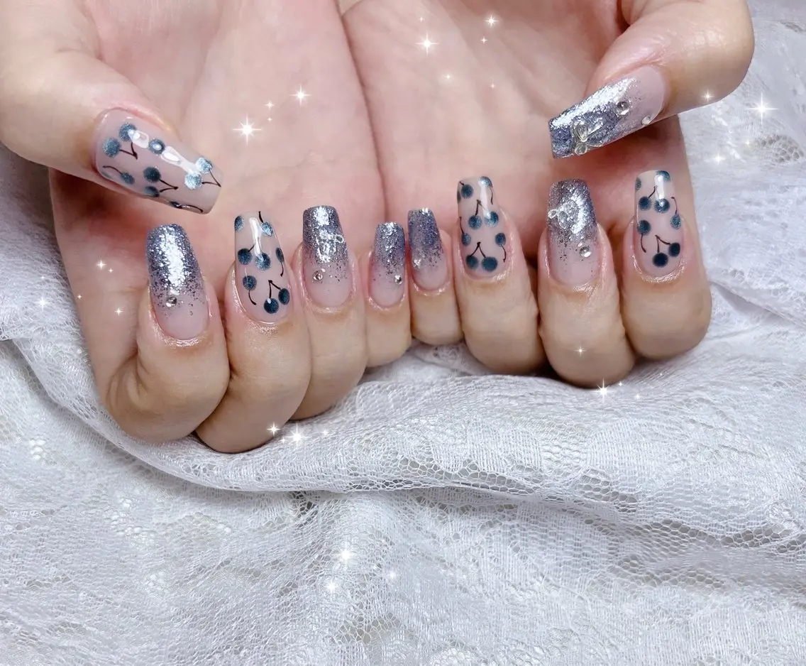 ネイル アートネイル グラデーション ハンドネイル FLARE NAIL フレアネイルのネイルデザイン