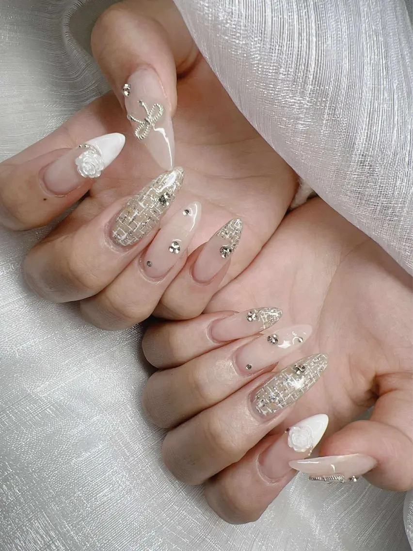 ネイル 長さ出し グラデーション 卒業式 キラキラネイル マグネットネイル ハンドネイル Lee Nailsのネイルデザイン