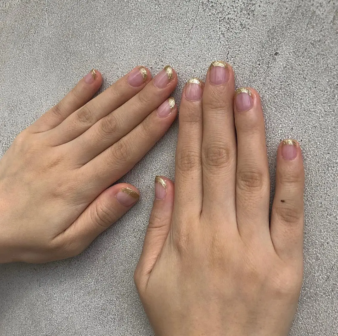 ネイル フレンチネイル ゴールド .Etel atelier.のネイルデザイン