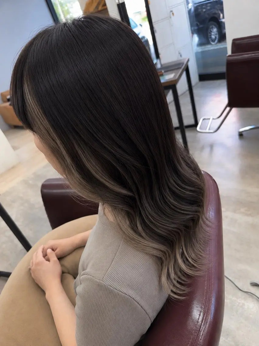 ロング カラー ヘアカラー 🌿佐山 絵梨佳🌿 Recharme新保のヘアスタイル