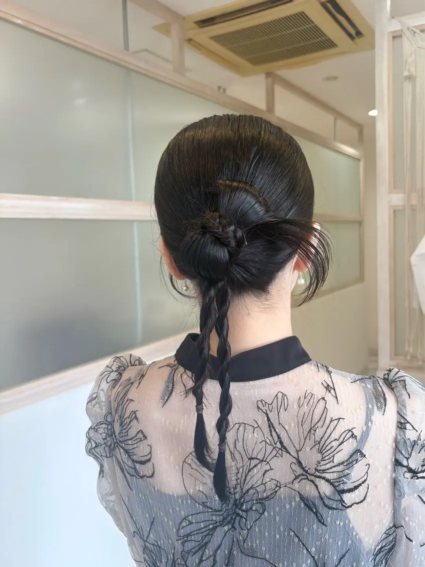 セミロング ヘアセット ブリーチなしWカラー ふにゅう ののかのヘアスタイル