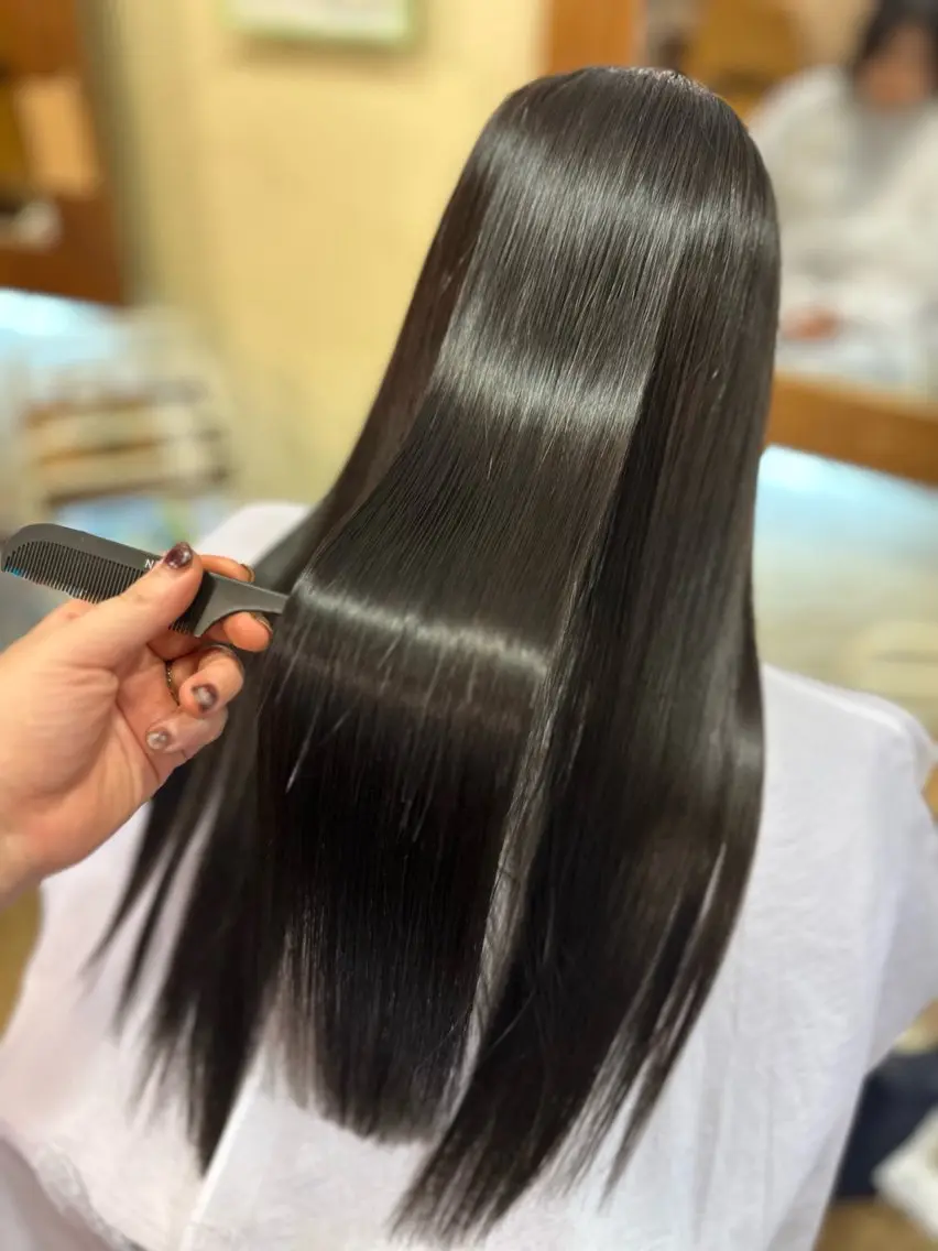 ロング 冨士 美織のヘアスタイル