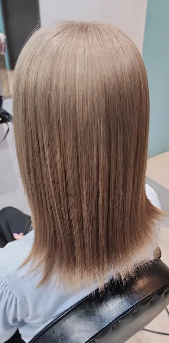 カラー SOURCE 塚口 吉武 宙のヘアスタイル
