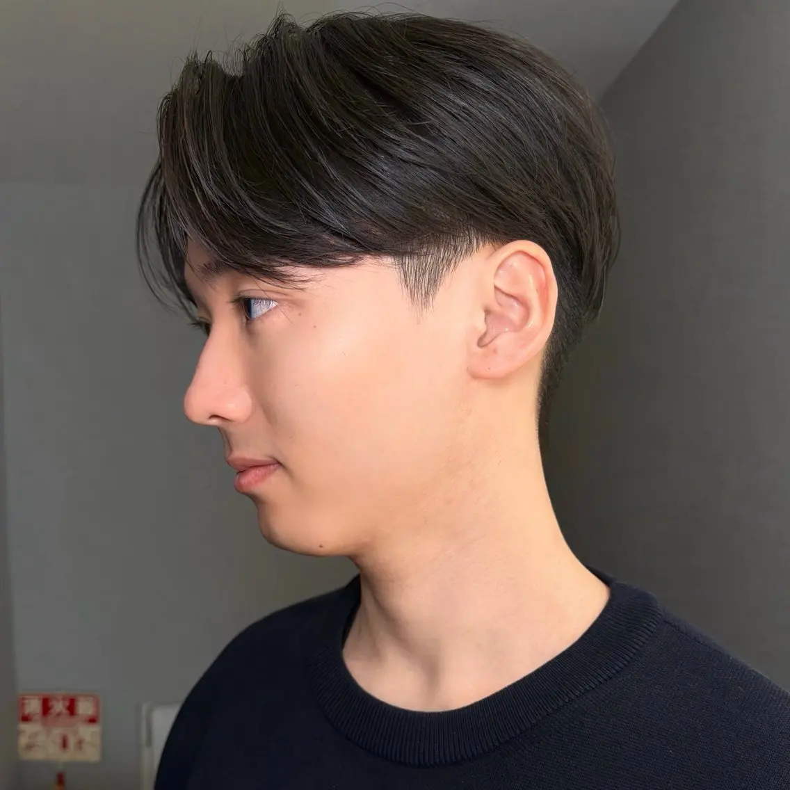 ショート カラー パーマ メンズ センターパート ダウンパーマ メンズ韓国風 メンズパーマ 韓国風ヘア カット パーマ 【センターパート】 大竹　龍之介のヘアスタイル