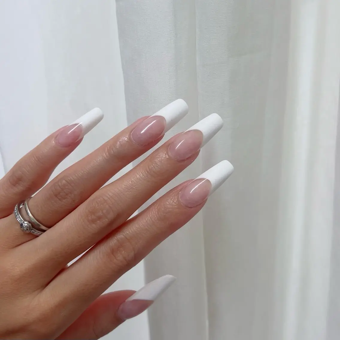 【6月NEWモデル✨】フレンチ10本🌼🤍の写真