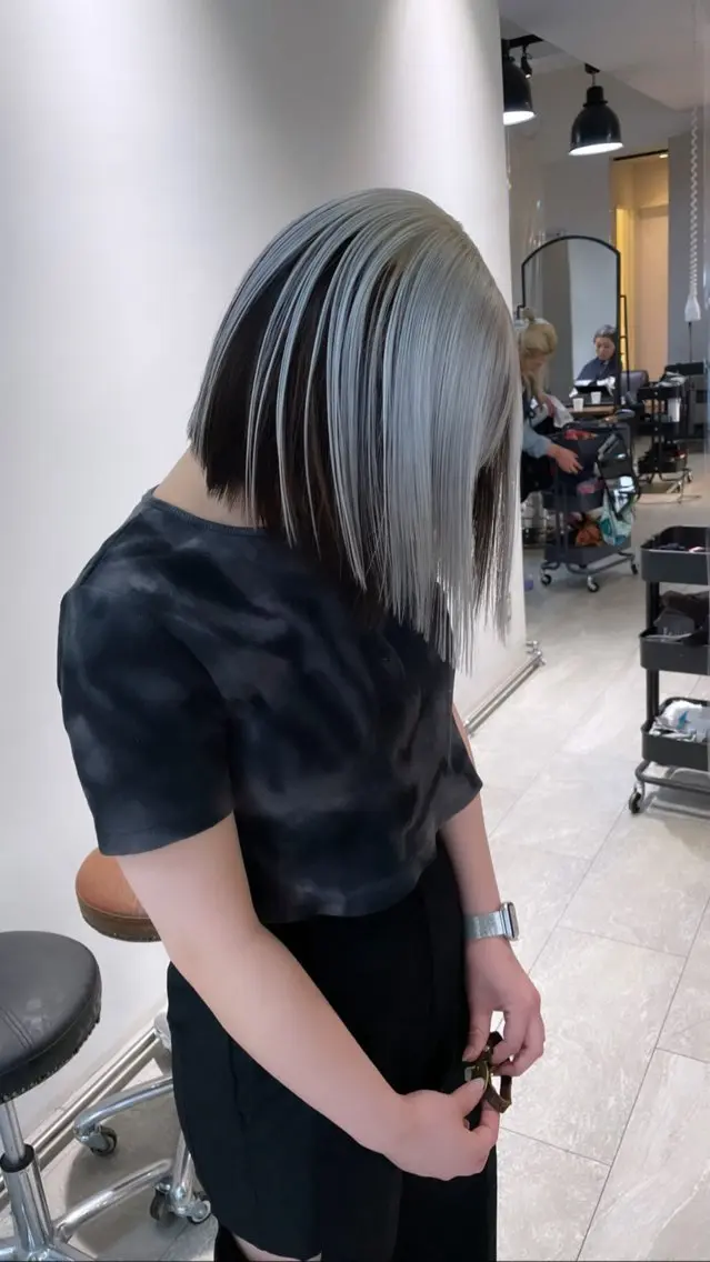 ミディアム カラー カット ヘアカラー トリートメント ヘアセット 💜ハイトーン💛 マジカルかいちゃんのヘアスタイル