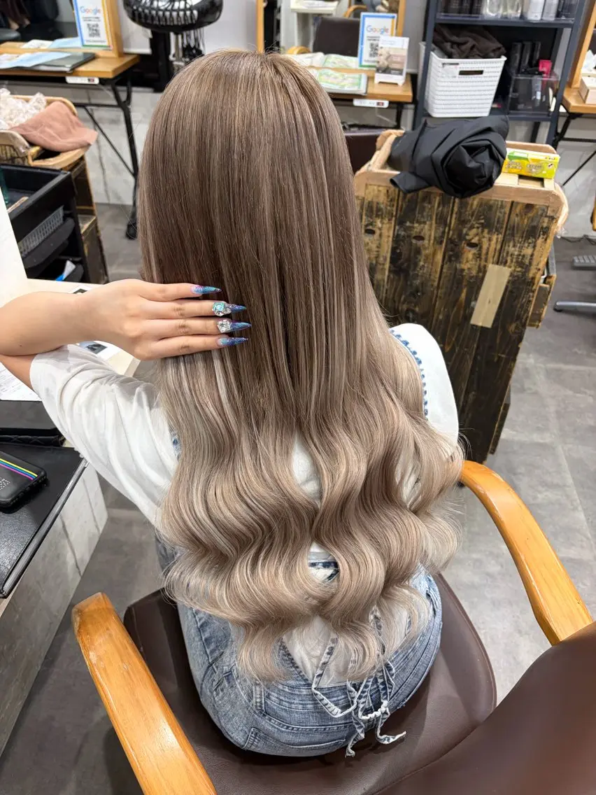 セミロング エクステ ⭐️U-topia ⭐️和泉田　りさ⭐️のヘアスタイル