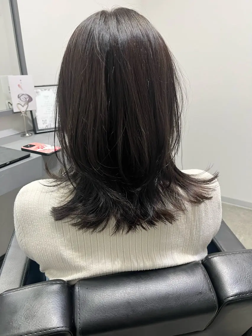 ミディアム カット ヘアカラー 堀越 エリのヘアスタイル