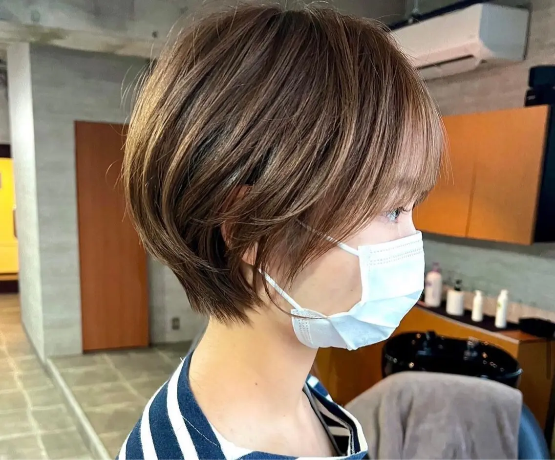 ショート くびれヘア ショートヘア 韓国レイヤー/ ハイトーン/YUTOのヘアスタイル