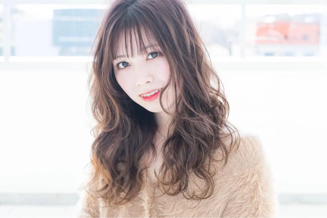 ロング カラー レイヤーカット ヘアカラー トリートメント 小野 和摩のヘアスタイル