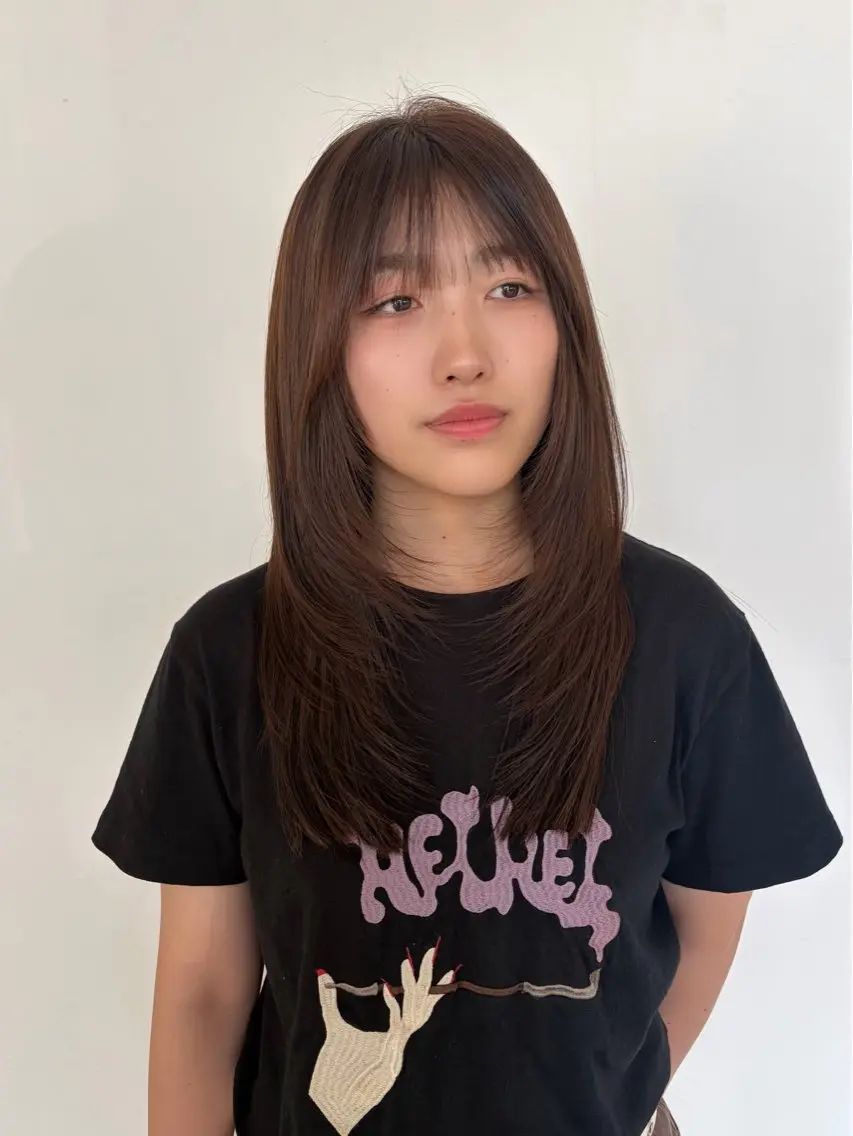 ロング カット ヘアカラー 勝田 沙耶のヘアスタイル