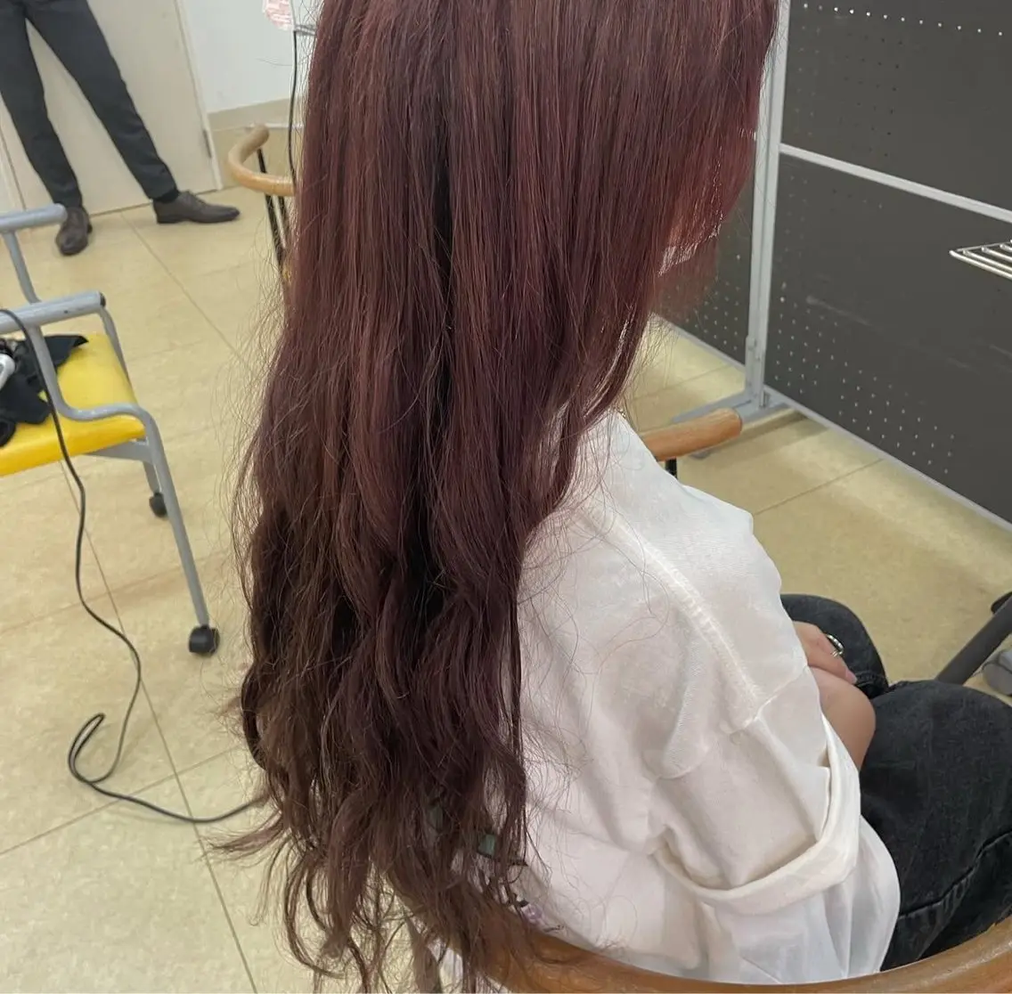 ロング カラー ブリーチ ブリーチなしカラー 落合 ちりのヘアスタイル