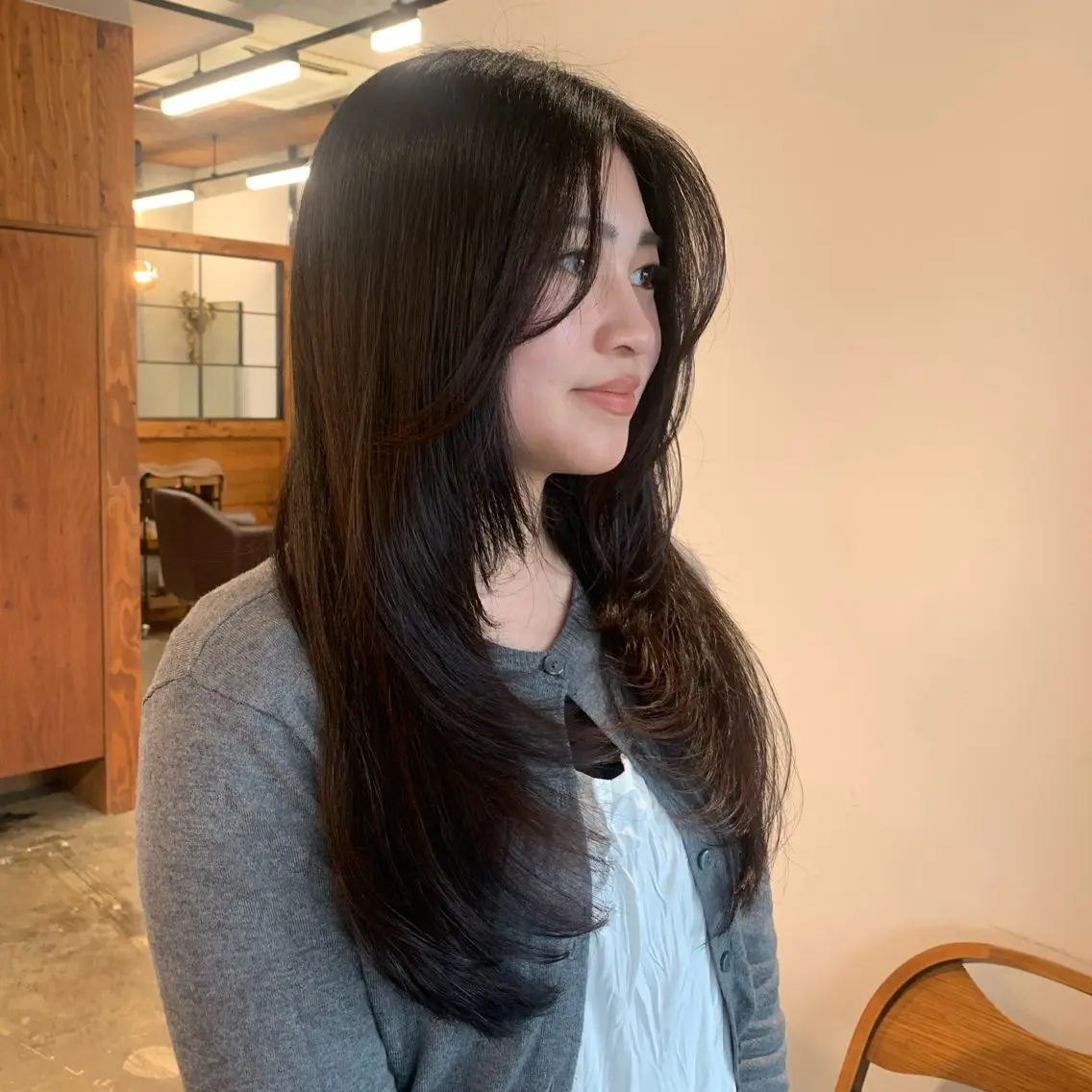 コウノス マサコのヘアスタイル