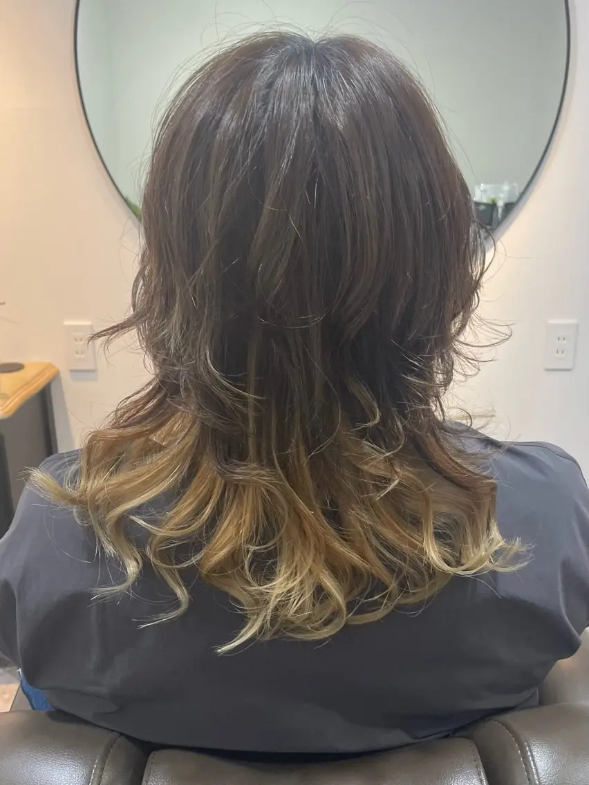 カラー 西本 美華のヘアスタイル