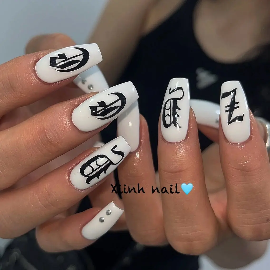 ネイル チークネイル 桜ネイル フットネイル ジェルネイル ハロウィン ハンドネイル XIINH NAIL SALONのネイルデザイン