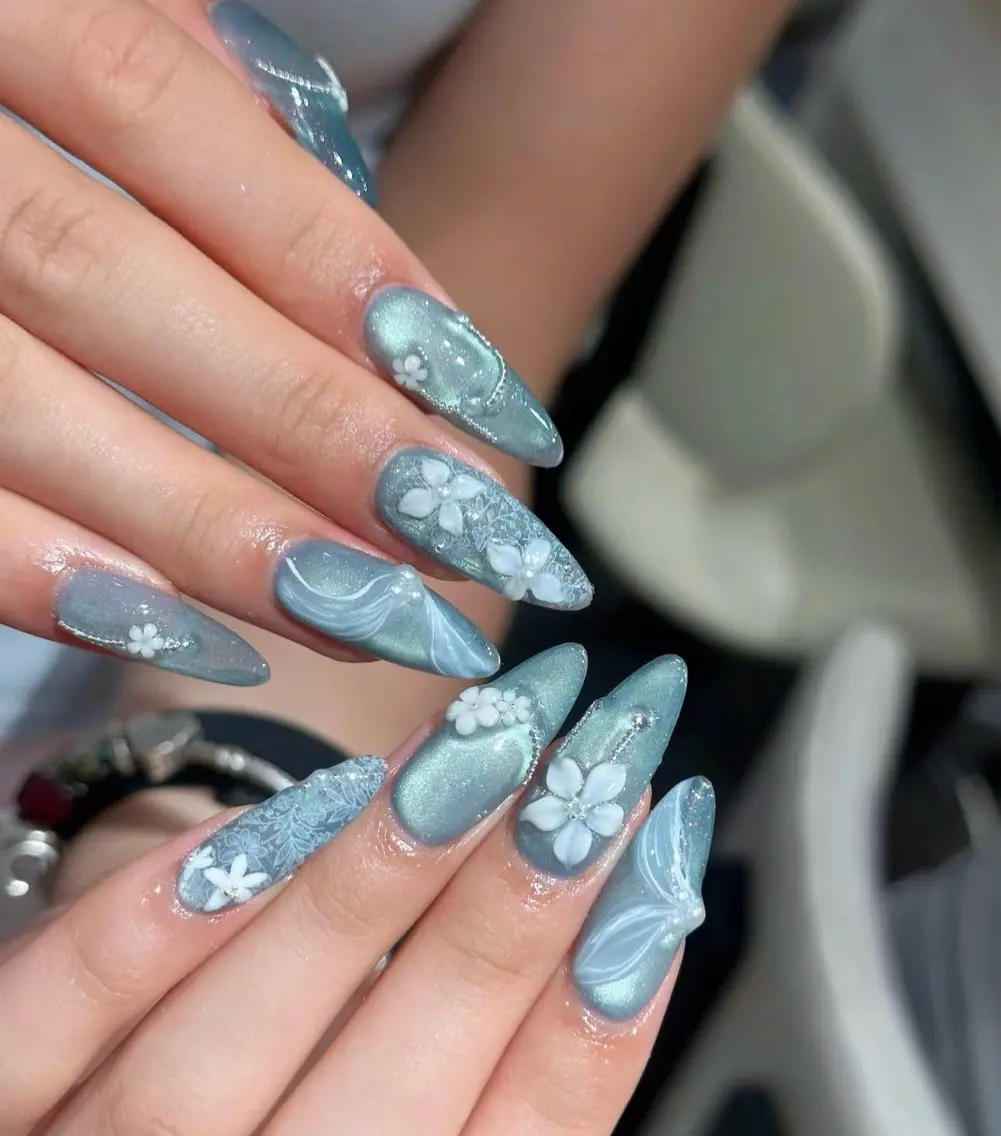 ネイル ガーリー キラキラネイル 韓国ネイル ロングネイル シンプルネイル ハンドネイル Genie Mika Nailsのネイルデザイン