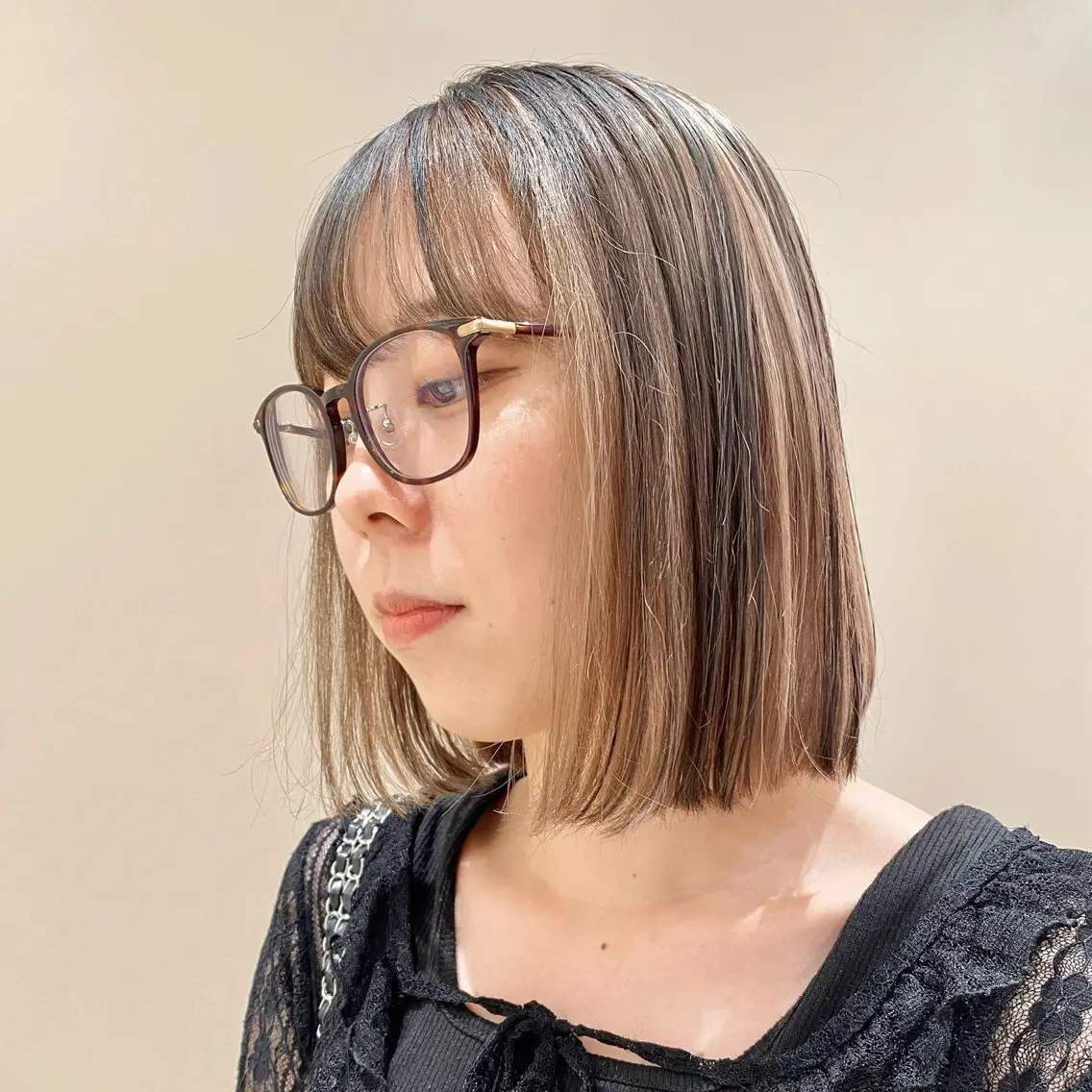 ショート カラー デザインカラー ヘアカラー ベージュ/アレンジ /横浜/杉本千夏のヘアスタイル