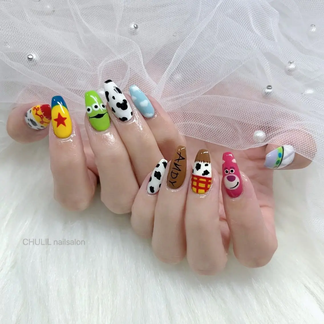 ネイル ハンドネイル CHULIL nailsalonのネイルデザイン