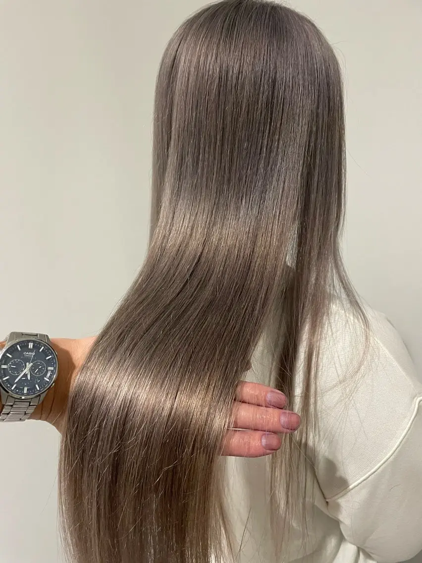 透明感カラー＋シルクトリートメント✨ホントに日本人の髪？！透明感ってこういう事👌の写真