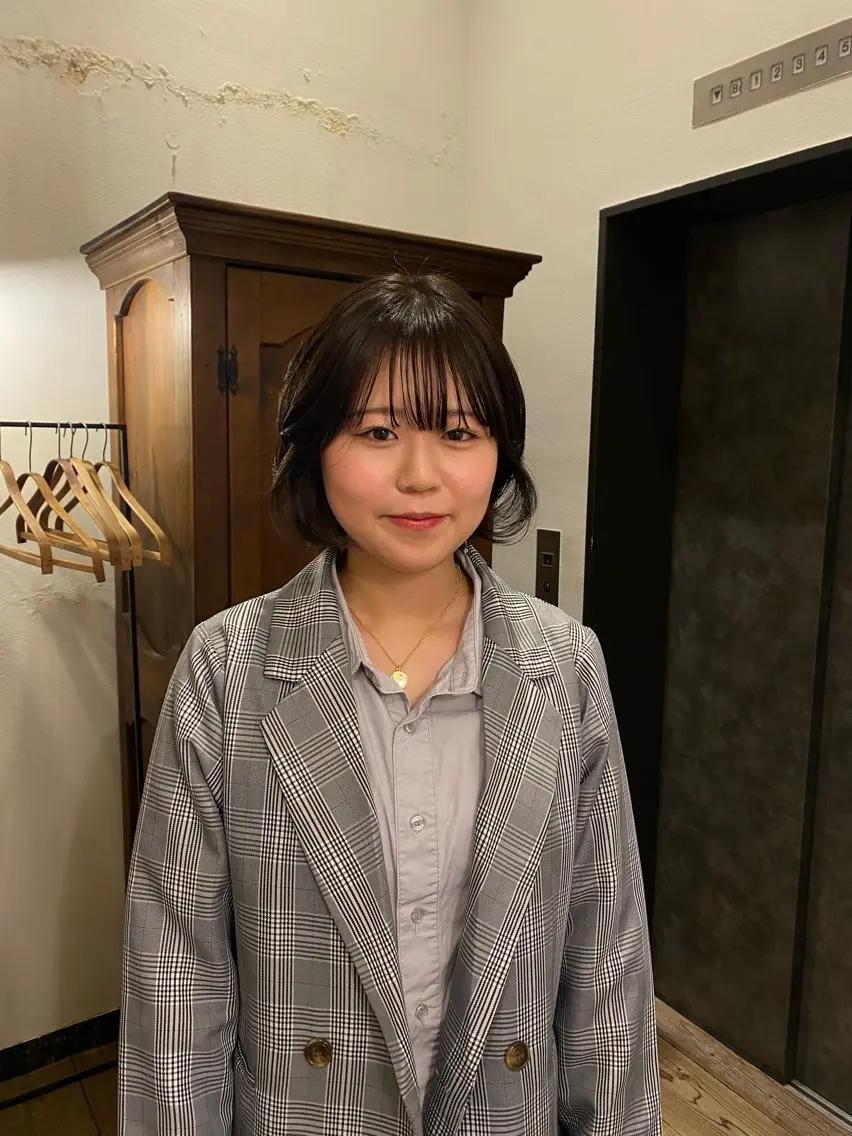 ショート カラー 黒髪 ブルーカラー ブルーブラック ブラウンカラー ダークブラウン ヘアカラー 透明感カラー 🦙なりたりみのヘアスタイル