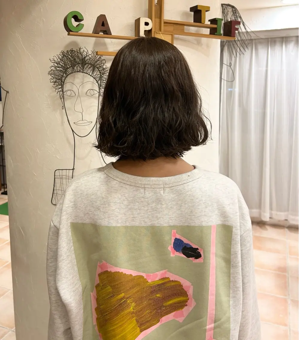 【中高生ミニモ学割✨】ショートミディアムワンカラー➕超音波トリートメントの写真