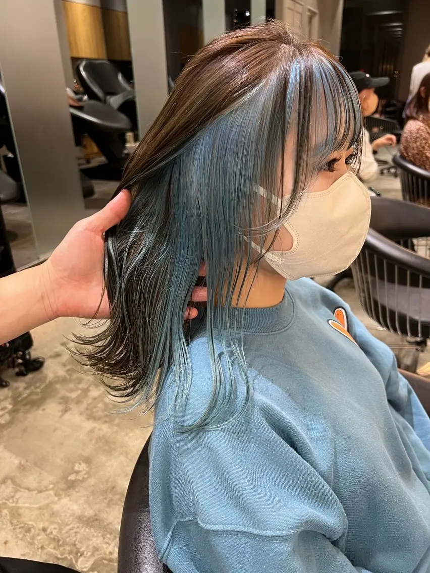 ミディアム カラー ブルーカラー カット ヘアカラー トリートメント ブリーチ特化 梅田本多翔のヘアスタイル