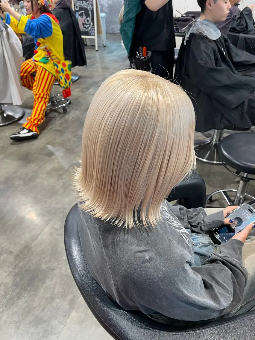 ミディアム カラー ヘアカラー トリートメント ハイトーン 横浜💞ミオのヘアスタイル