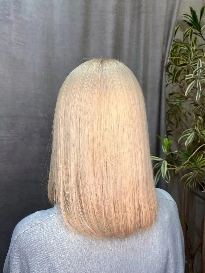 ロング カラー ブロンド ホワイトブロンド 永井 悠斗のヘアスタイル