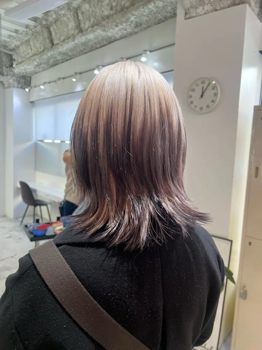 セミロング ヘアカラー トリートメント 💥ウルフカット デザインあんな💥のヘアスタイル