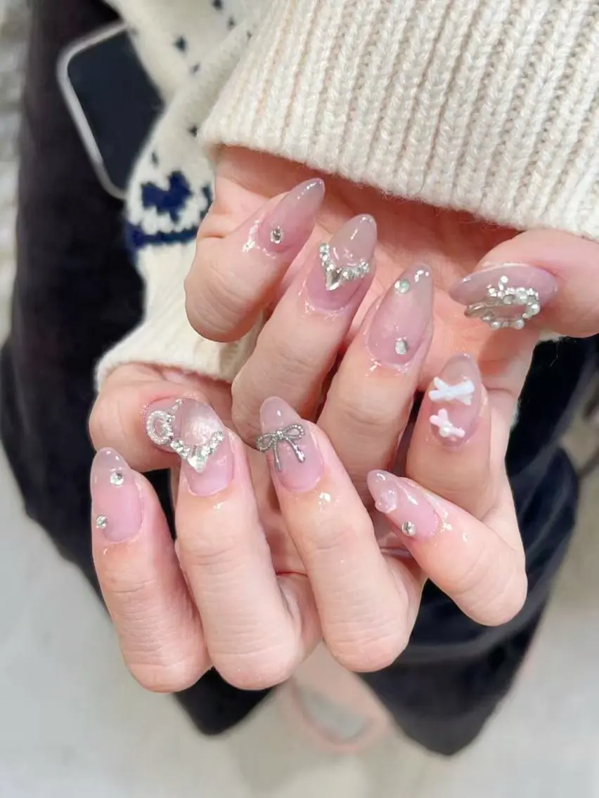 ネイル チークネイル 長さ出し フレンチネイル ガーリー 韓国ネイル ハンドネイル ハンドケア Sun Nail 池袋のエステ・リラクイメージ