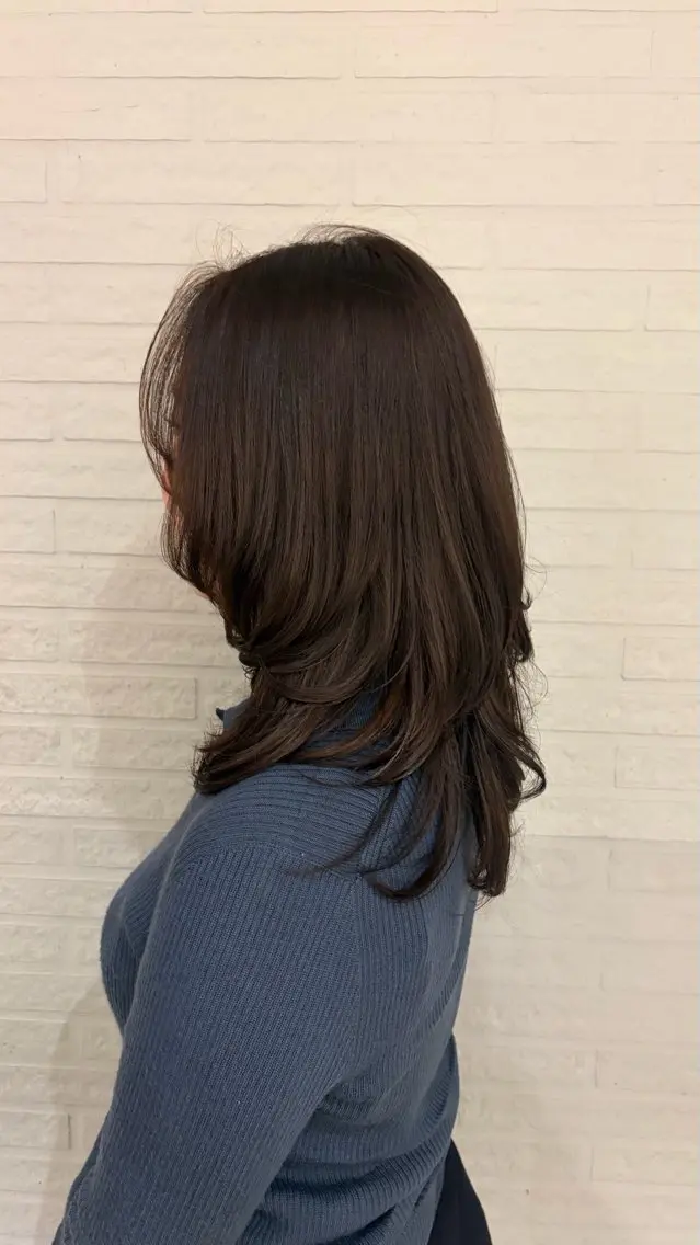 ミディアム レイヤーカット ウルフカット ウルフレイヤー 竹井 麗愛のヘアスタイル