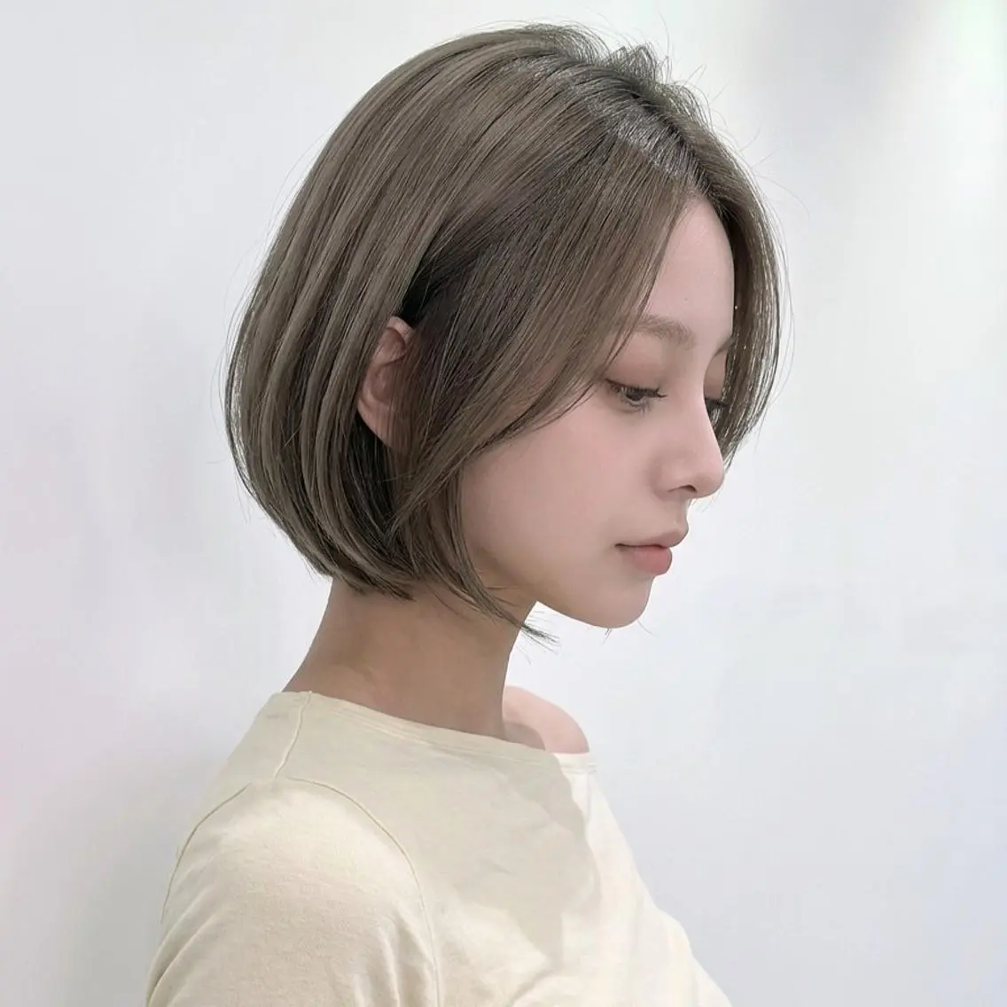 ショート 庭木華瑠🐾ボブ🧡 透明感カラー✨のヘアスタイル