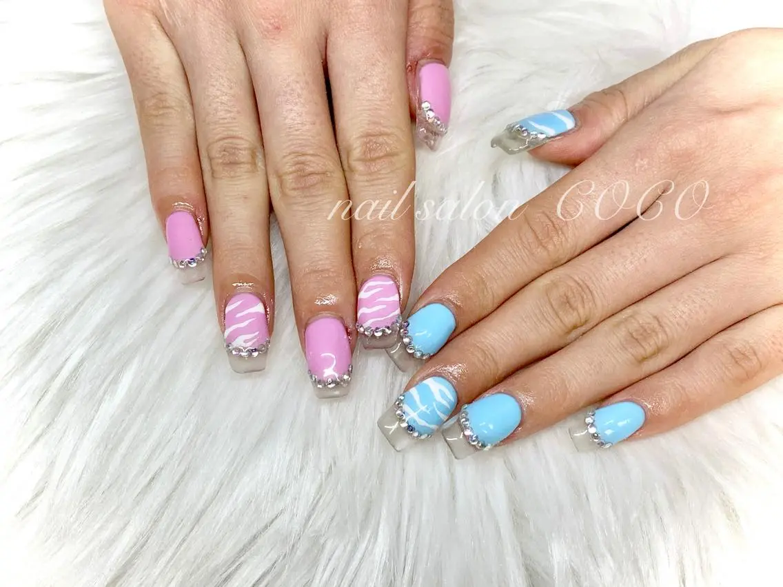 ネイル アートネイル ストーンネイル nail Berunaのネイルデザイン