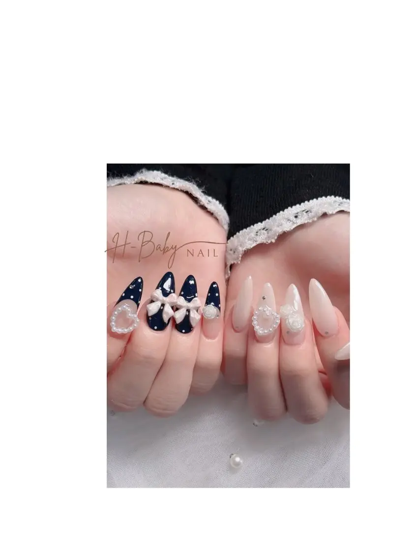 ネイル オーロラネイル フレンチネイル ジェルネイル ハロウィン キラキラネイル ハンドネイル H.baby Nail Salonのネイルデザイン