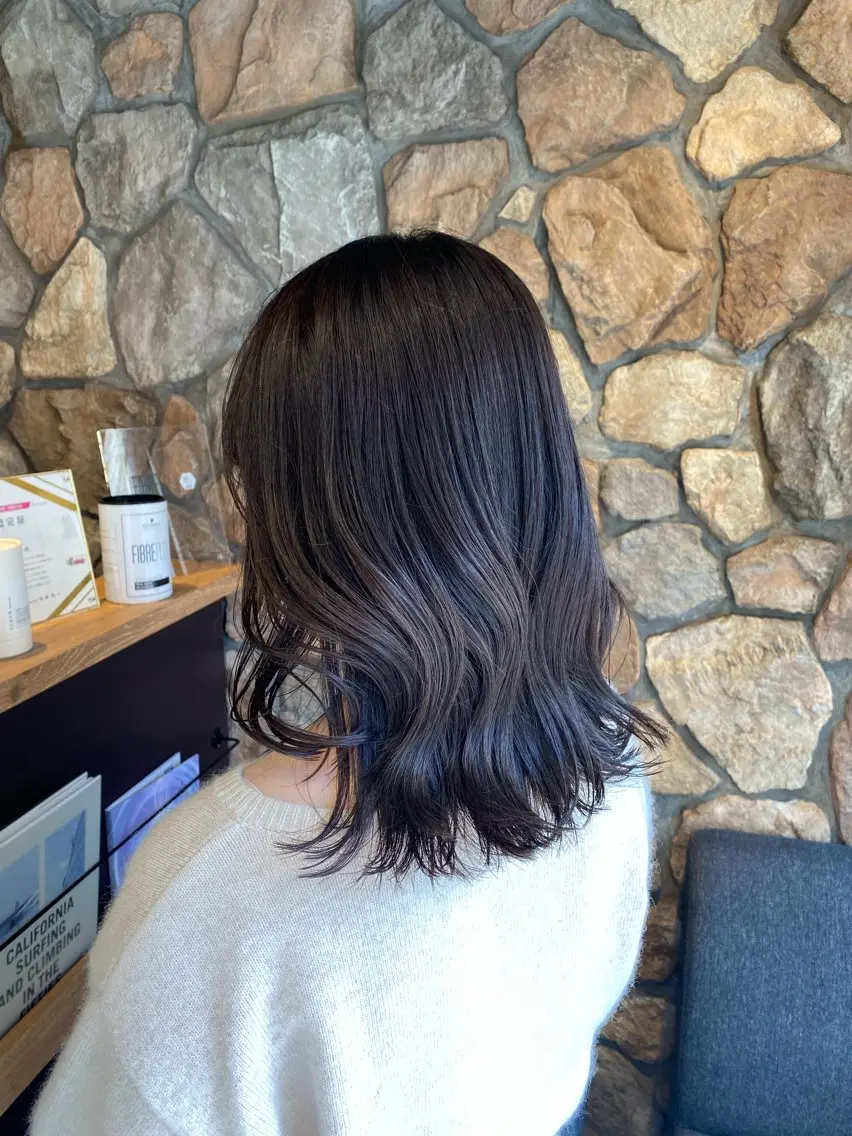 ミディアム ヘアカラー トリートメント 小玉 唯依のヘアスタイル