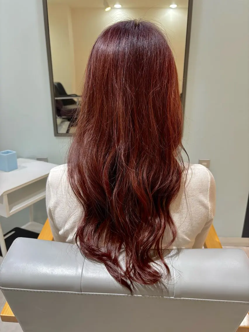ロング MOK hairのヘアスタイル