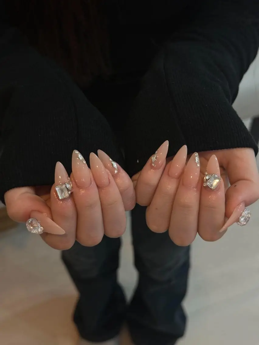 ネイル チークネイル ドット フットネイル フレンチネイル グラデーション Nihonthy Nail 新宿のネイルデザイン