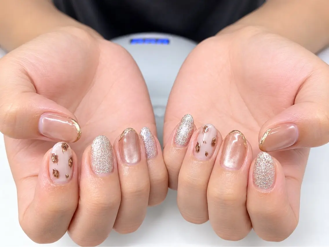 ネイル ゴールド キラキラネイル ラメ(グリッター) ピンク ピンクベージュ ハンドネイル Kii nailのネイルデザイン