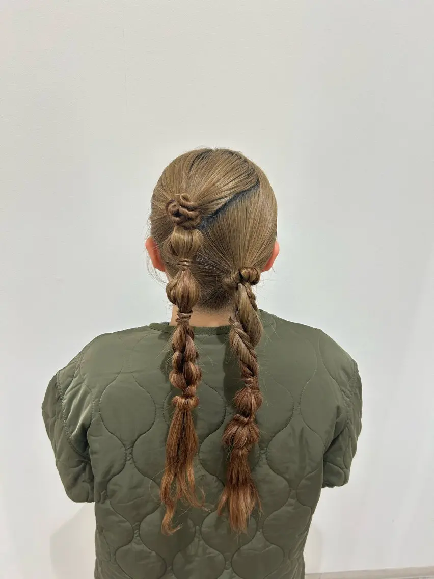 ロング ヘアアレンジ ヘアセット 柴崎 りるのヘアスタイル