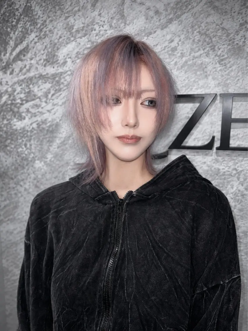 ショート 🦋レイヤーウルフ SEKIKAWA🦋のヘアスタイル