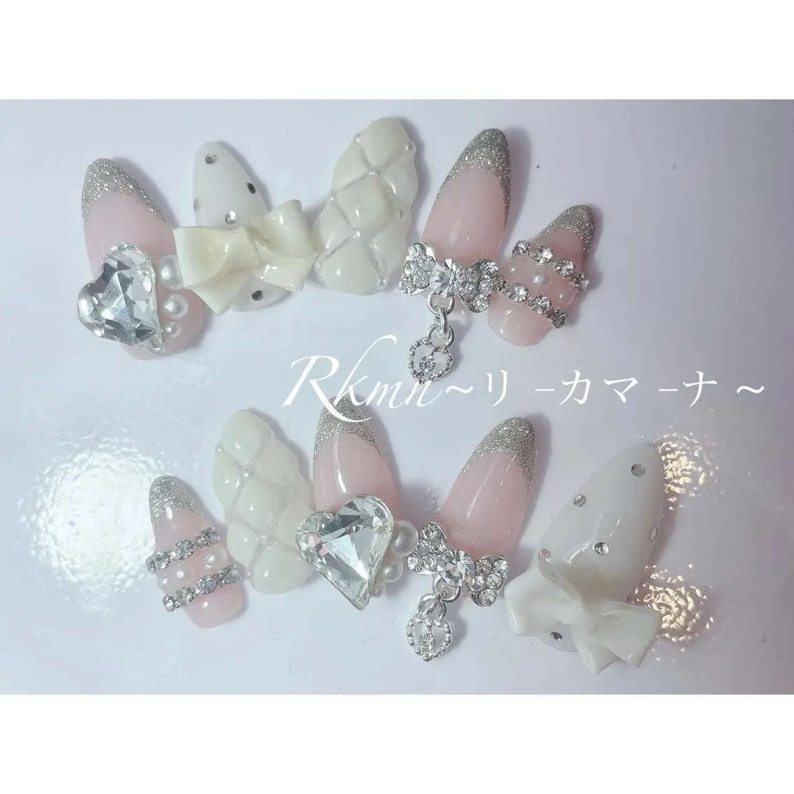ネイル アートネイル フレンチネイル ハート ピンク リボン Rkmn ~リ-カマ-ナ~のネイルデザイン