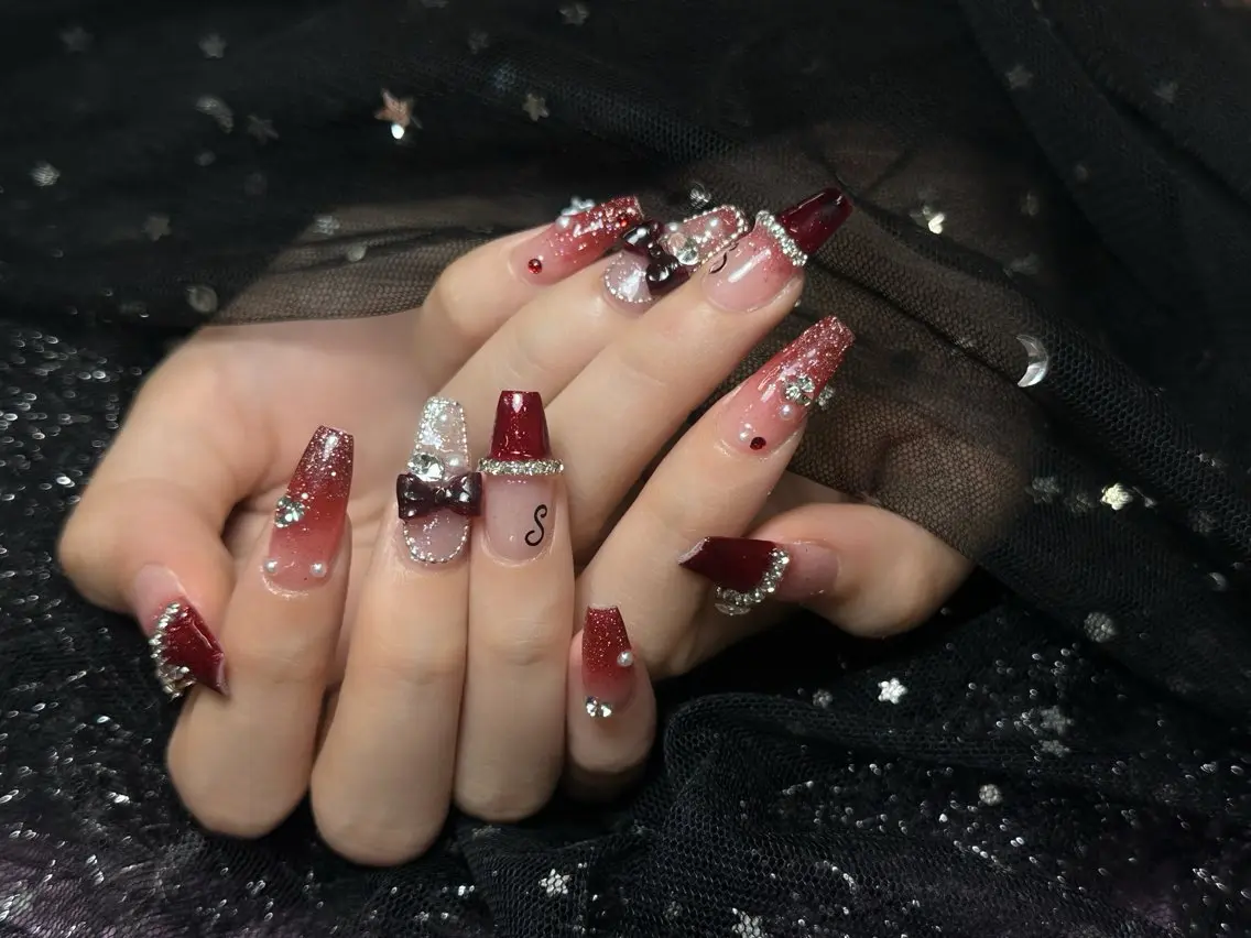 ネイル 成人式 フラッシュネイル フレンチネイル ジェルネイル グラデーション ハンドネイル Umiko🪆 Nailのネイルデザイン