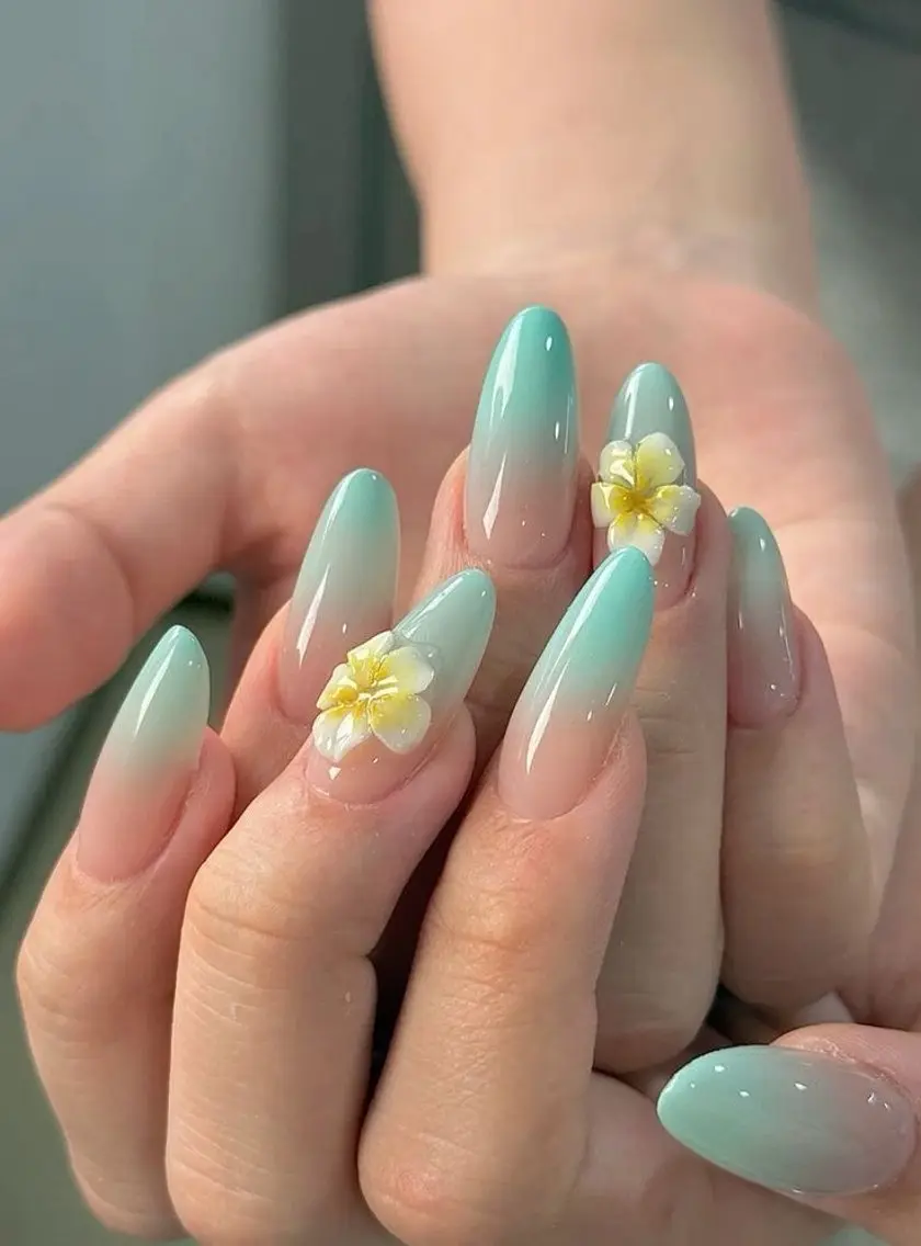 ネイル フレンチネイル グラデーション 韓国ネイル マグネットネイル ミラーネイル ハンドネイル YURI NAILのネイルデザイン