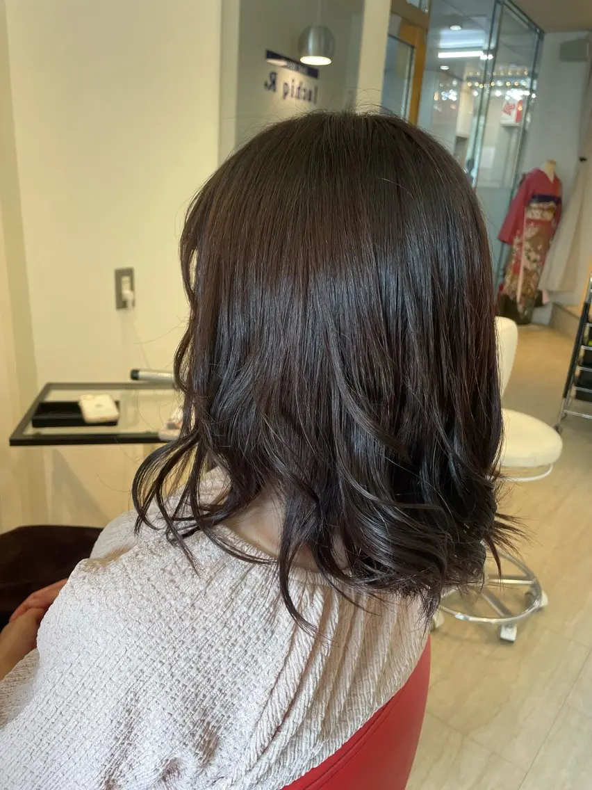 ミディアム ヘアカラー lachiq R+ カイトのヘアスタイル