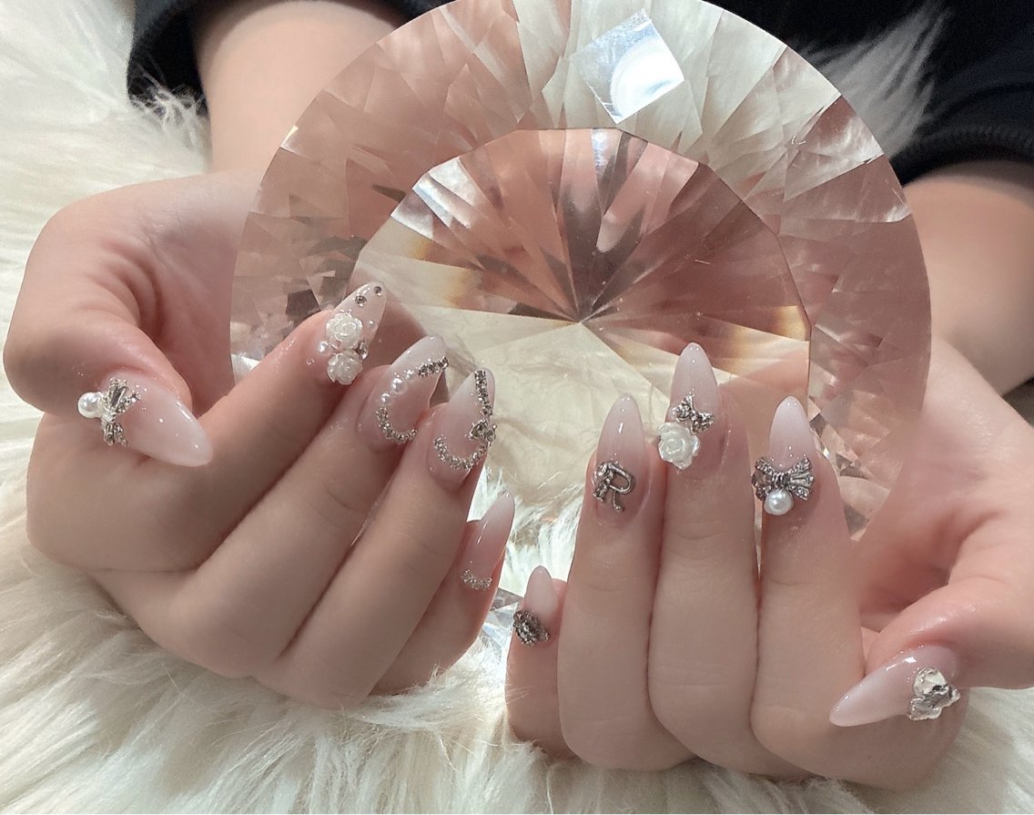 ネイル LoaChaton kaeのネイルデザイン