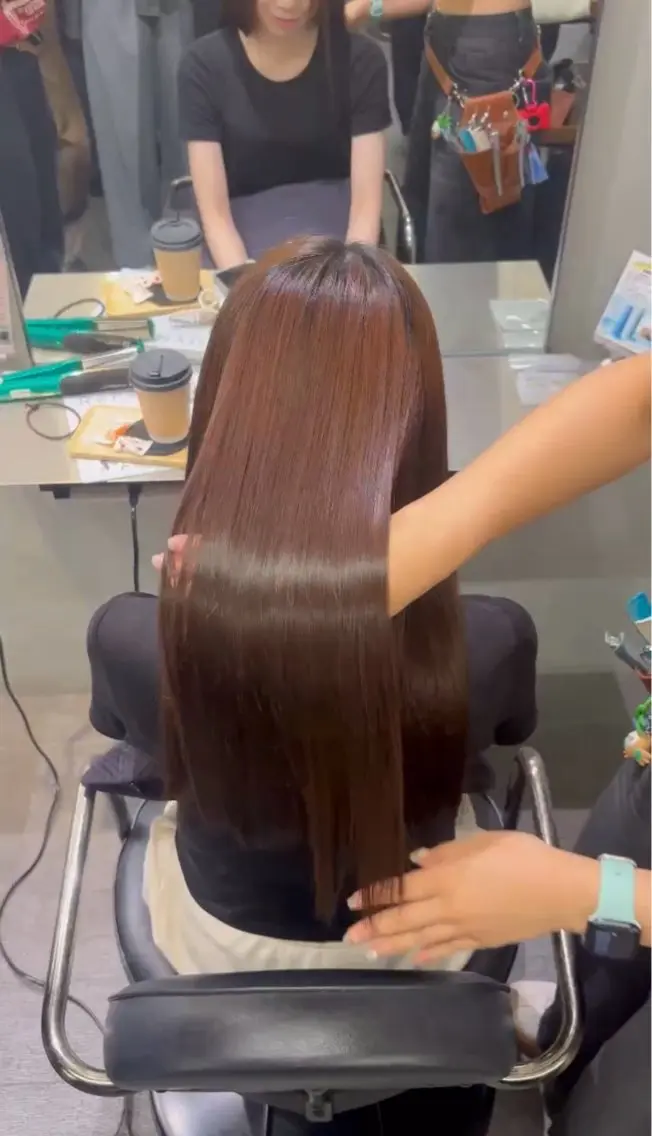 ロング パーマ ストレートパーマ 縮毛矯正 透明感カラー/ ダブルカラー/ともねのヘアスタイル